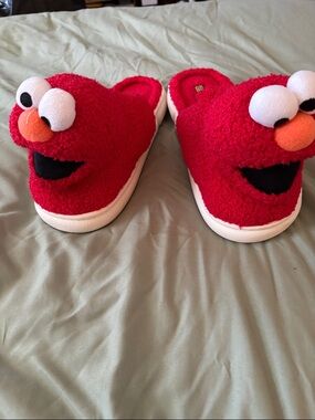 Sesame Street Elmo Red & White Cozy Slip-On Slippers